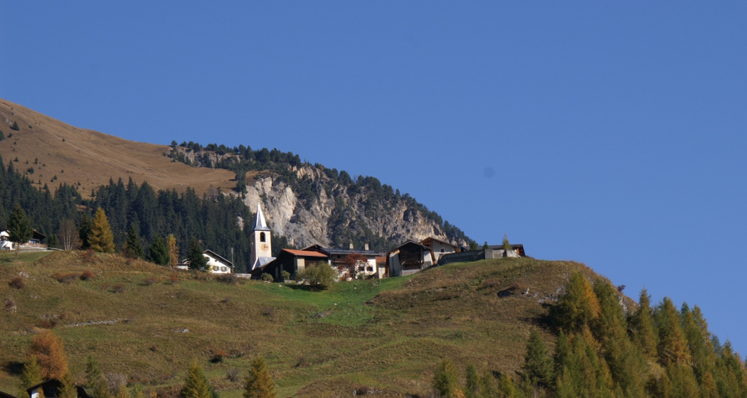 Evang.-ref. Kirche Latsch (oua_24272719_image) Evang.-ref. Kirche Latsch (oua_24272719_image)