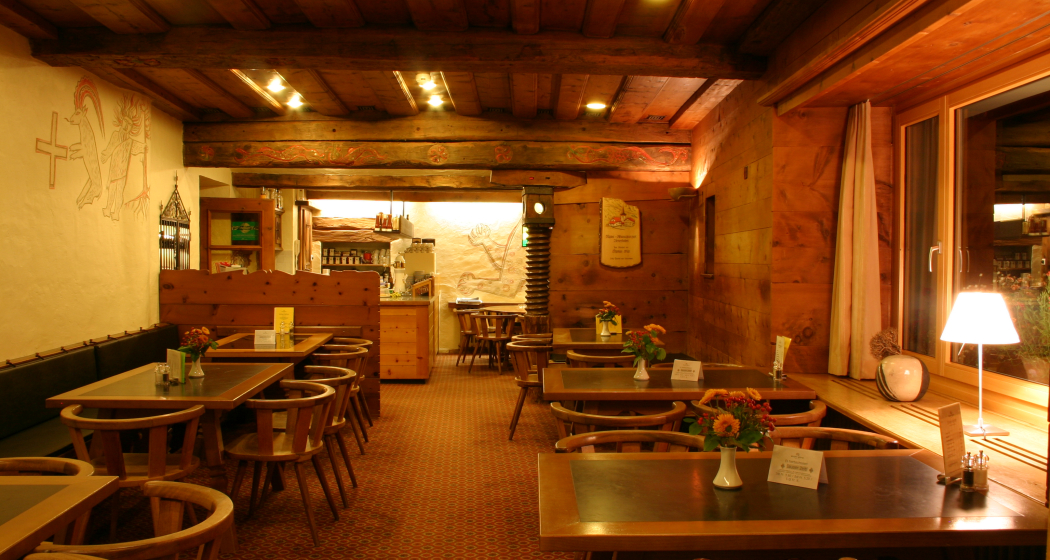 Abendstimmung im Restaurant Abendstimmung im Restaurant