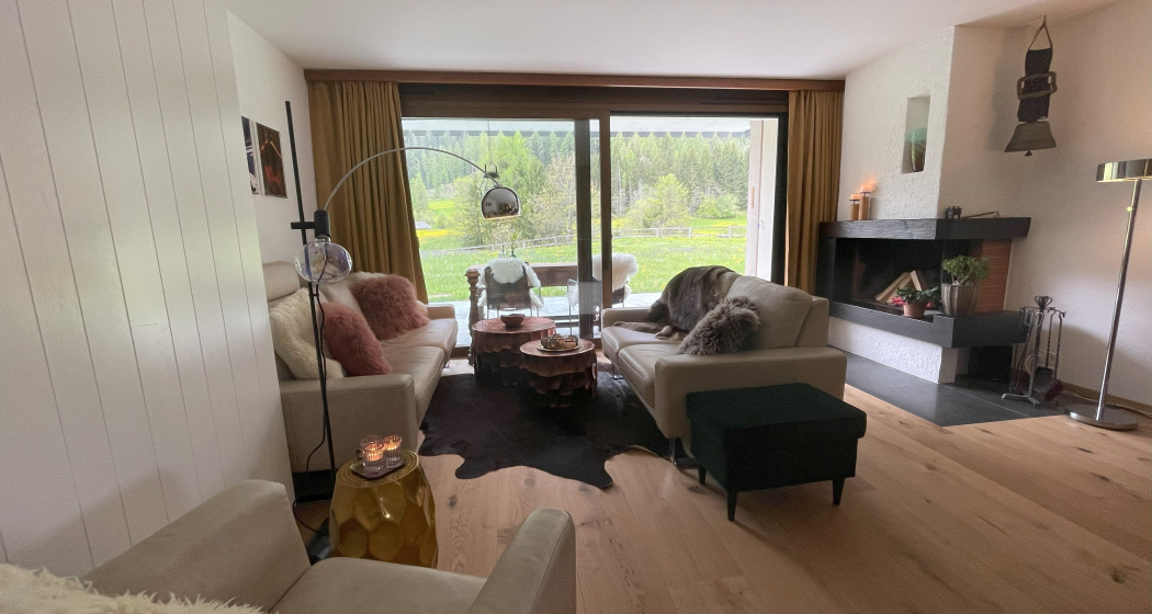Blick auf die Terrasse und dem Kamin Blick auf die Terrasse und dem Kamin