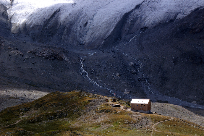 Kesch-Hut SAC (oua_26769725_image) Kesch-Hut SAC (oua_26769725_image)