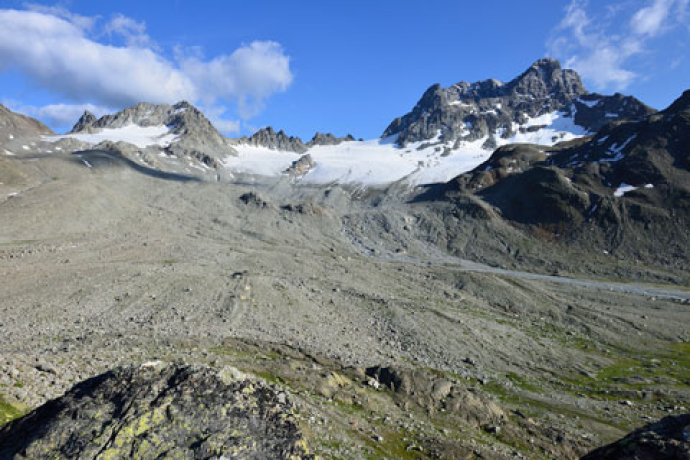 Der Porchabellagletscher, rechts der Piz Kesch.