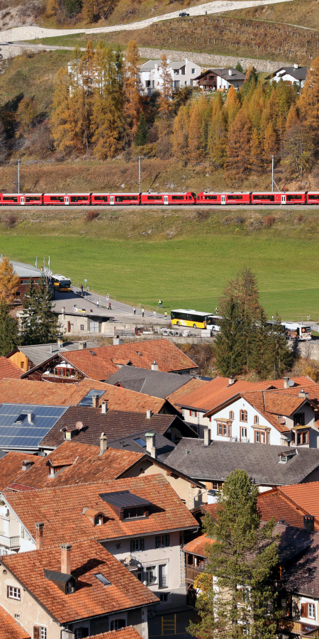Weltrekordversuch RhB, Zug in Bergün (C: Philipp Schmidli) Weltrekordversuch RhB, Zug in Bergün (C: Philipp Schmidli)