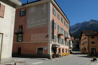 Hotel Restauant Piz Ela 